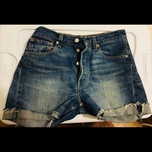 Levi’s blue jean shorts size 28